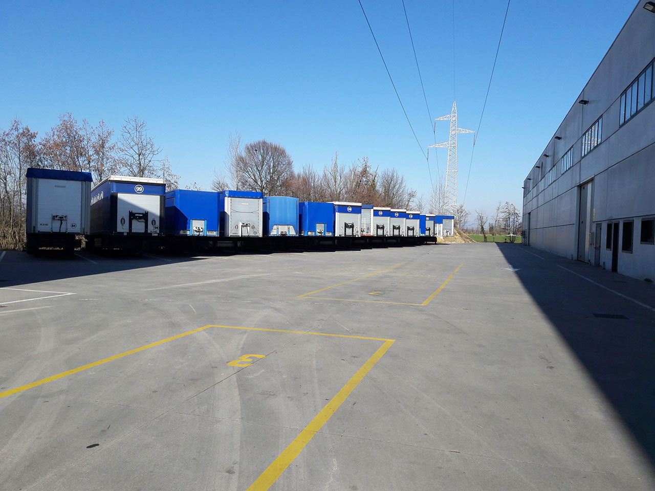 Spazio Temporaneo - Ampi spazi esterni